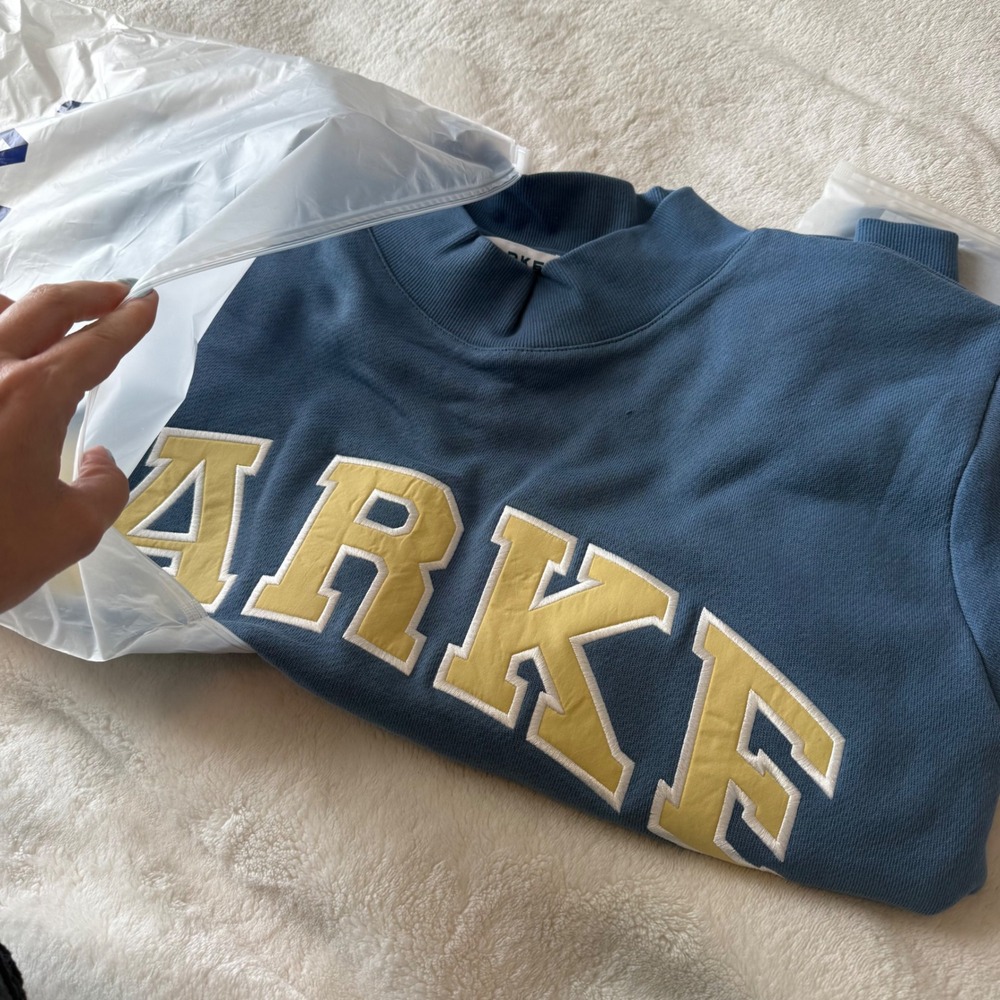 Parke SOLD OUT Summer Blue Oversized Mock Neck Sweatshirt and Pouch Set L/XL - Picture 5 of 6